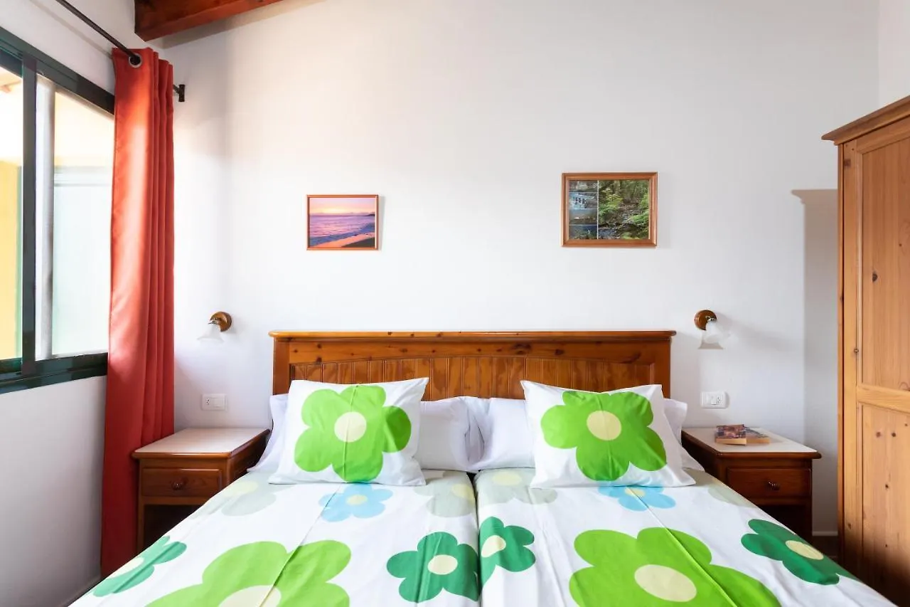 Home2Book Stunning View La Era De Hermigua & Wifi contacts